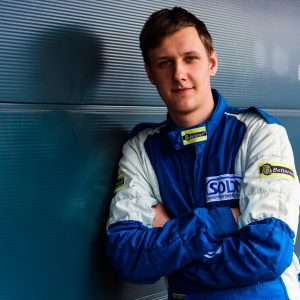 Lennart_Wolf_LennartWolf_LENNARTWOLF_lennartwolf.com_Angelehnt_an_Garage